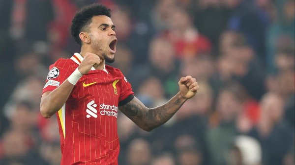 赢翻网 记者：利雅得胜利将报价超8500万 求购路易斯-迪亚斯