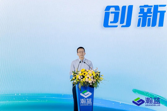 公司党委书记、董事长张厚祥